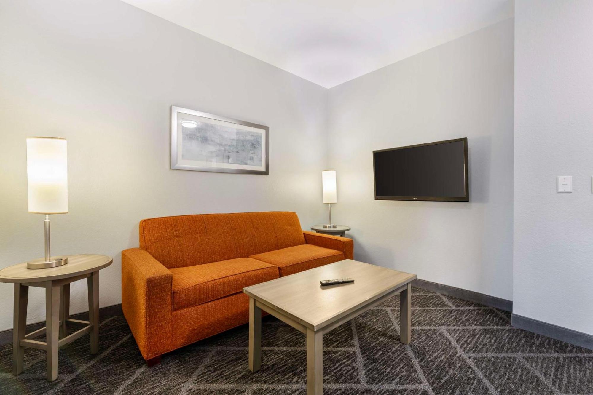 Best Western Plus Appleton Airport Mall Hotel Exterior photo